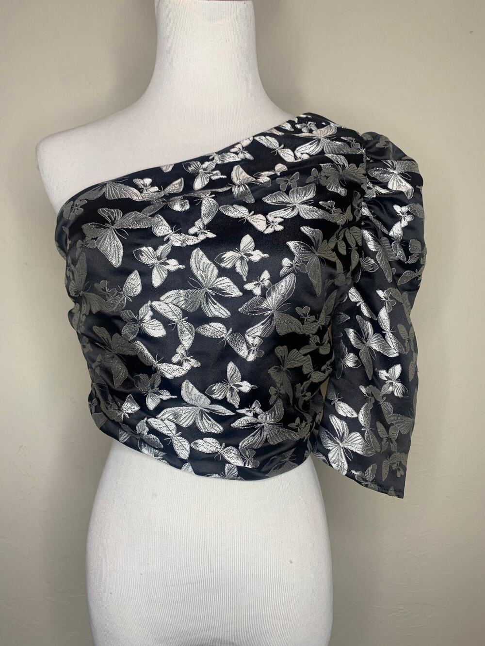 Majorelle One Shoulder Butterfly Metallic Silver Crop Top Sz Small
